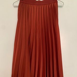 H&M long pleated skirt